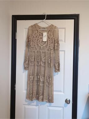 Small NWT taupe sheer lace boho dress